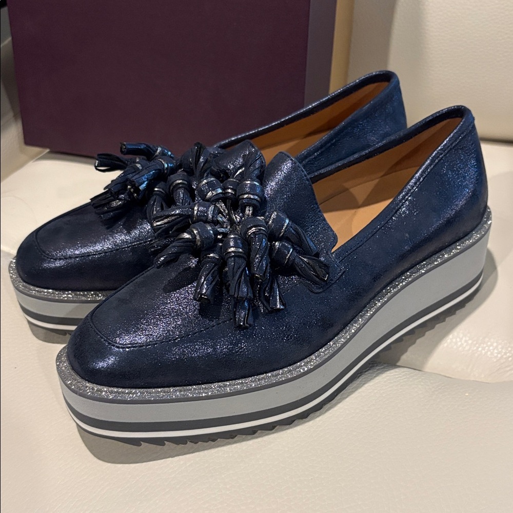 Women's Gracelyn Tassel Leather Platform Wedge Loafers Size 6 Darkest Navy Blue